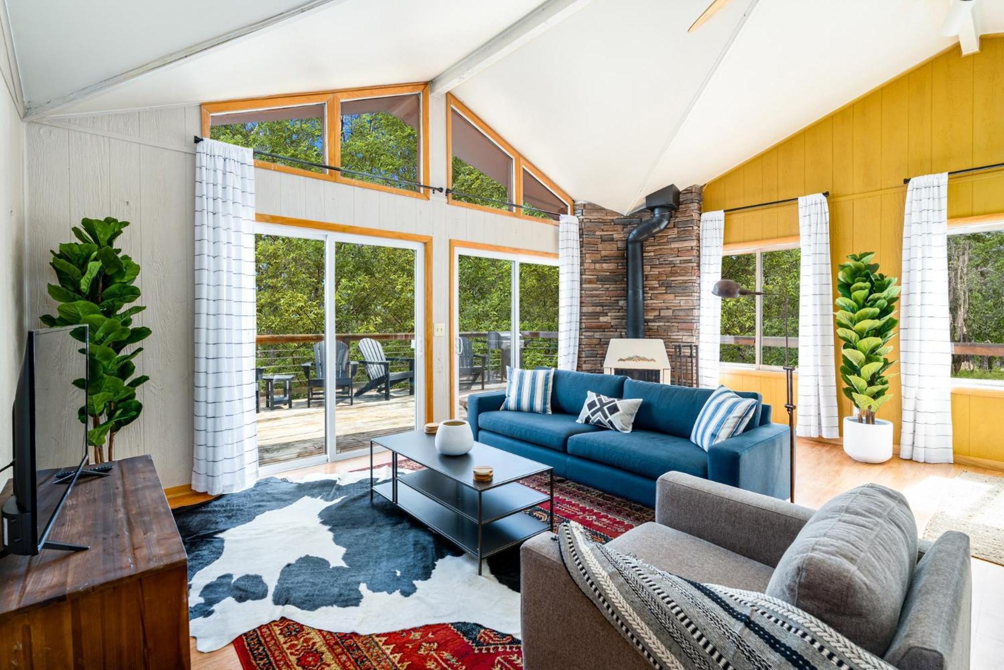 Chalet W Hot Tub, Large Deck, Grill, & Fast Wifi Berkeley Springs Exteriör bild