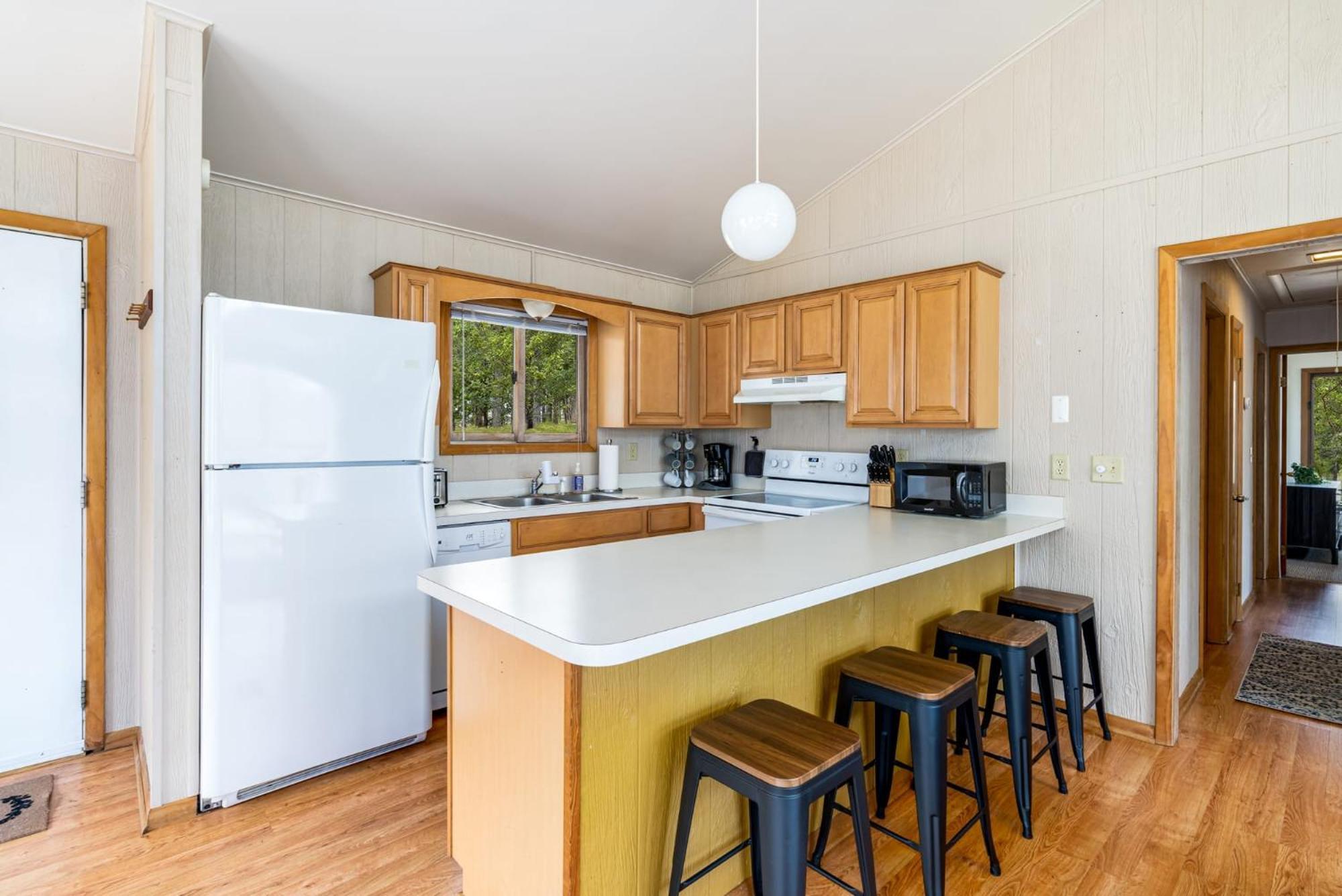 Chalet W Hot Tub, Large Deck, Grill, & Fast Wifi Berkeley Springs Exteriör bild